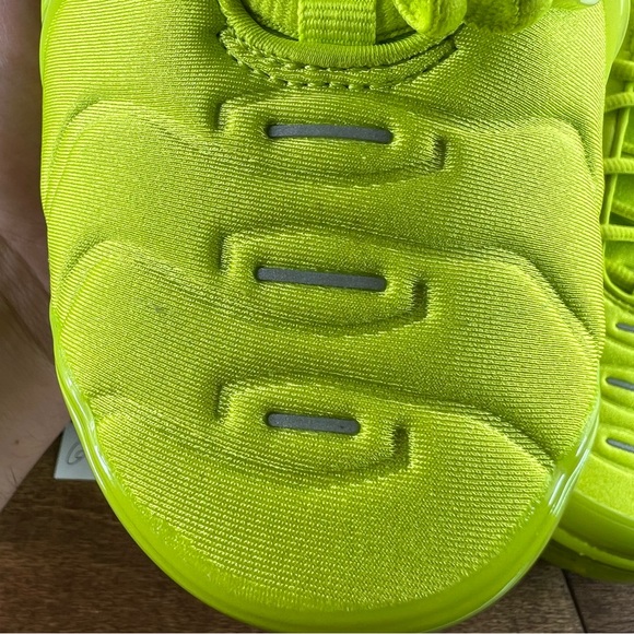 Nike Air VaporMax Plus Atomic Green Tennis Ball Volt - Picture 8 of 12